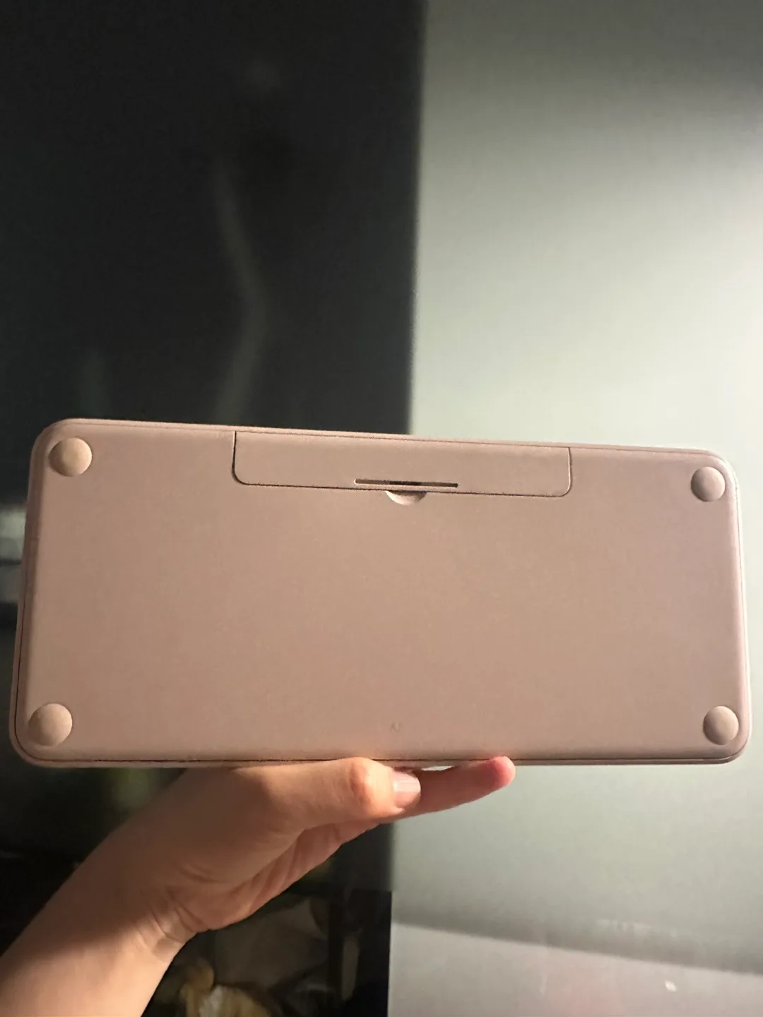 Logitech K380 Multi-Device Bluetooth Keyboard - Rose image indicator(2)