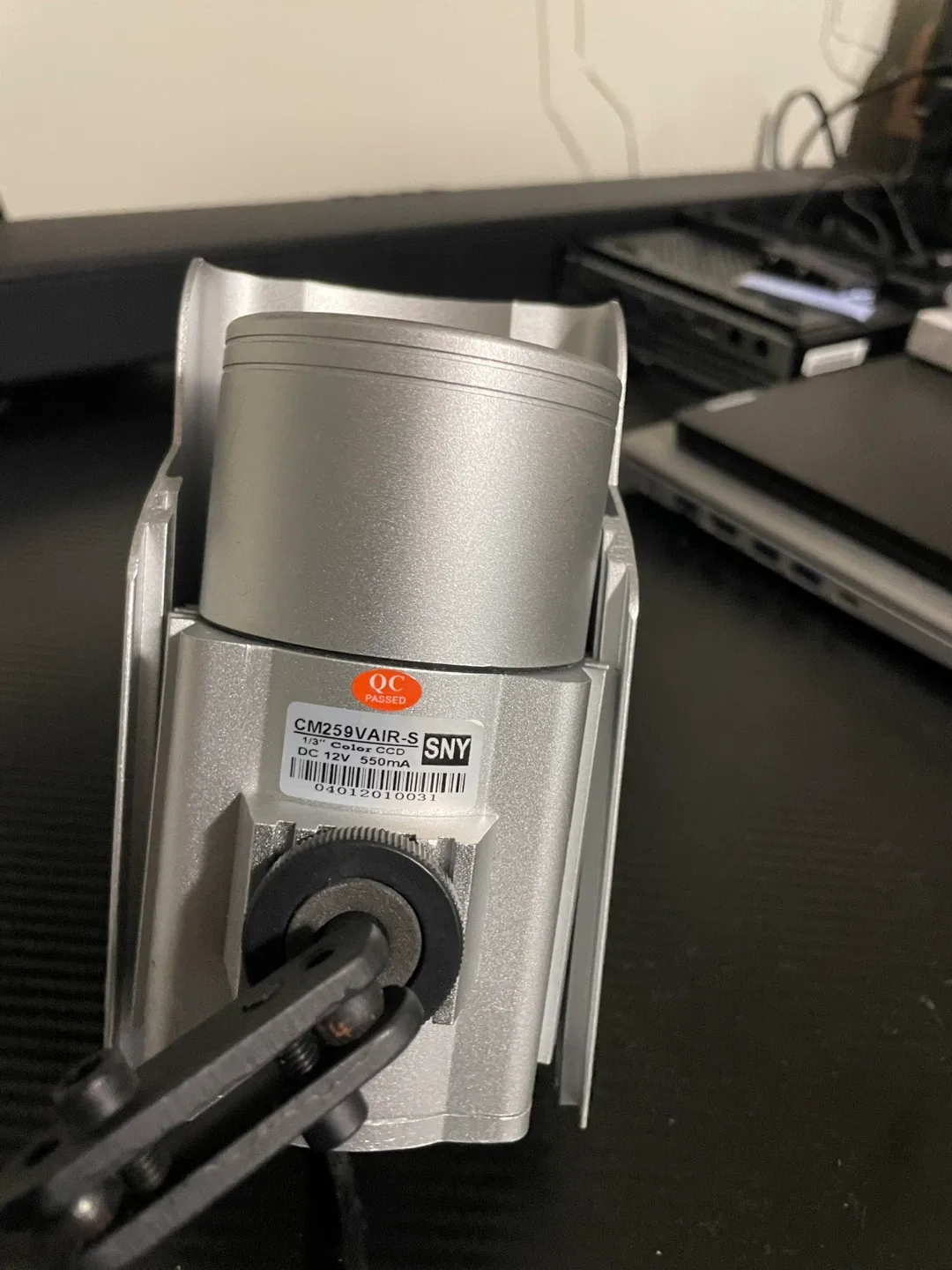 Varifocal Auto Iris 2.5-9 mm Day & Night Camera image indicator(3)