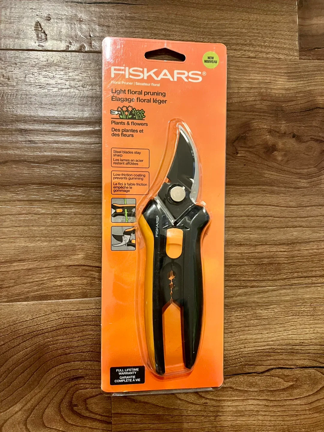 New Fiskars Floral Pruner - Light Floral Pruning thumbnail
