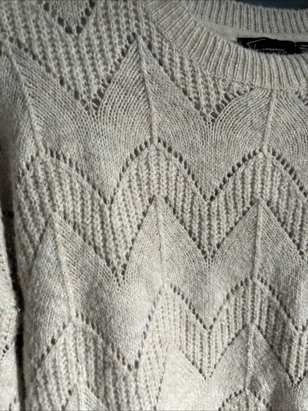 Femme by Design Beige Sweater - Size L image indicator(2)