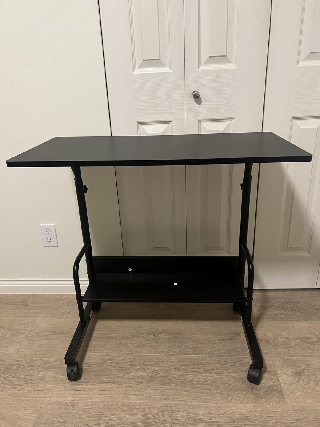 SHW Adjustable standing laptop desk - photo 2