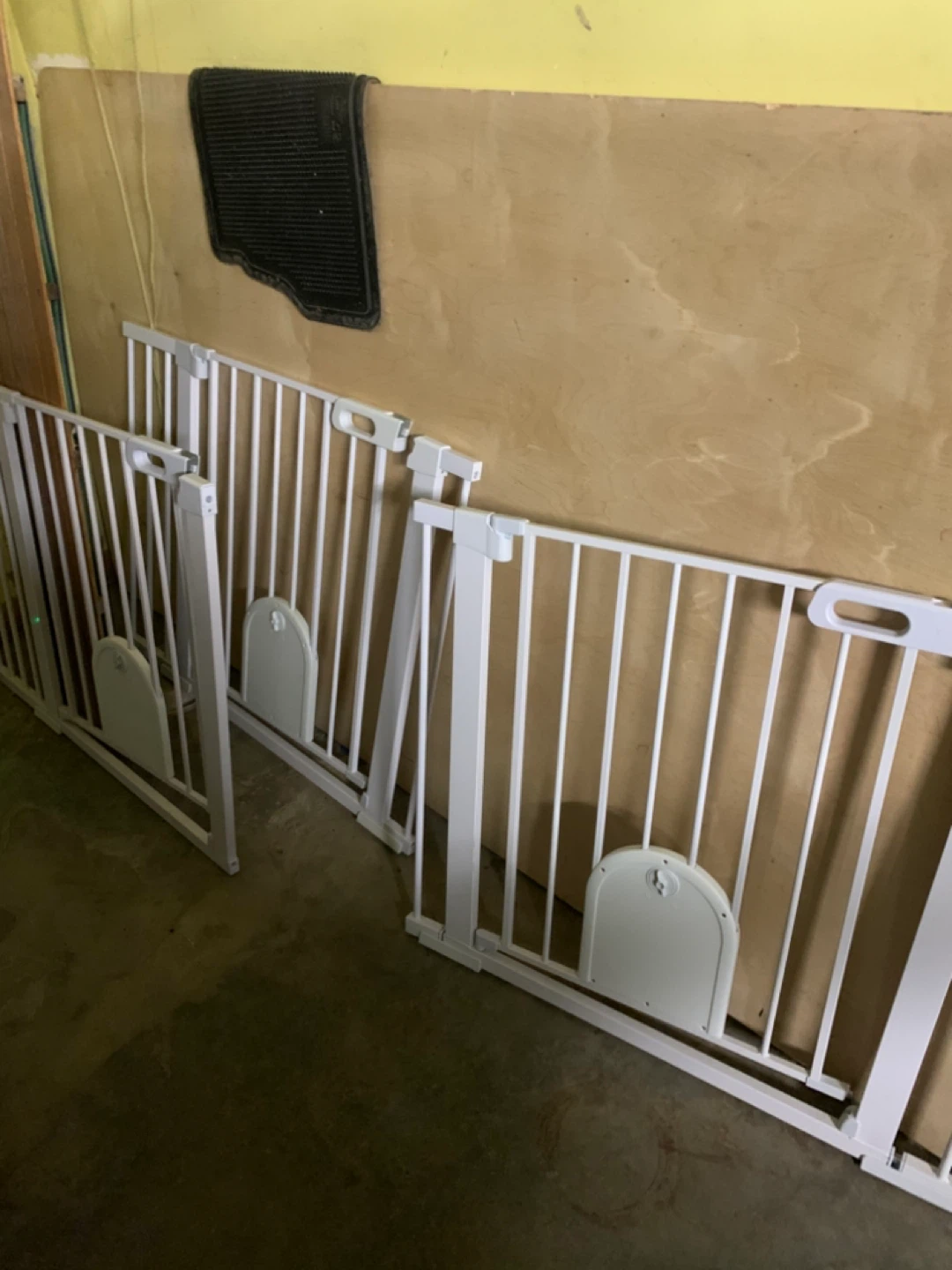 White Baby Gate