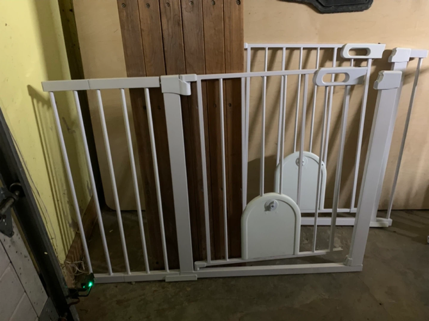 White Baby Gate - photo 2
