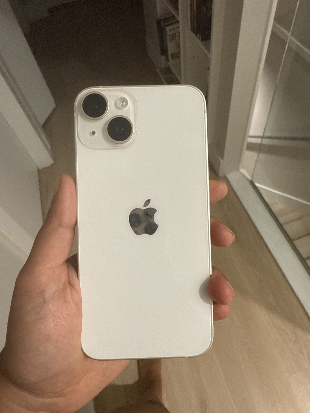 iPhone 14 128GB White - Fully Functional with Cracked Screen