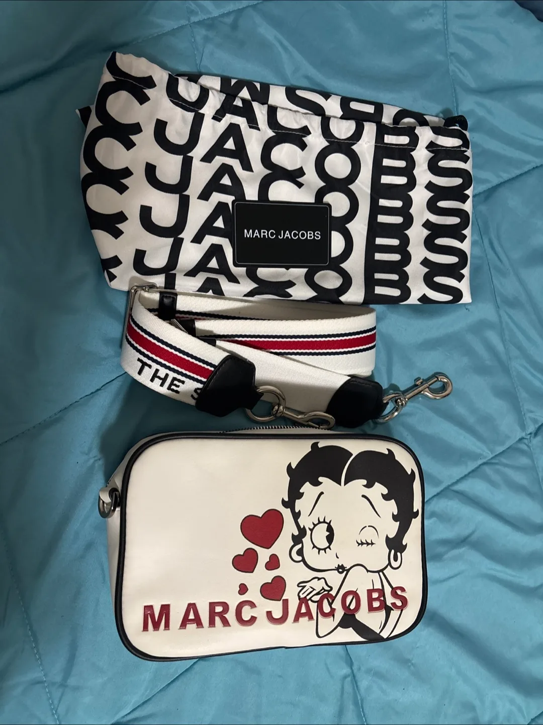 Marc Jacobs Betty Boop Camera Bag thumbnail