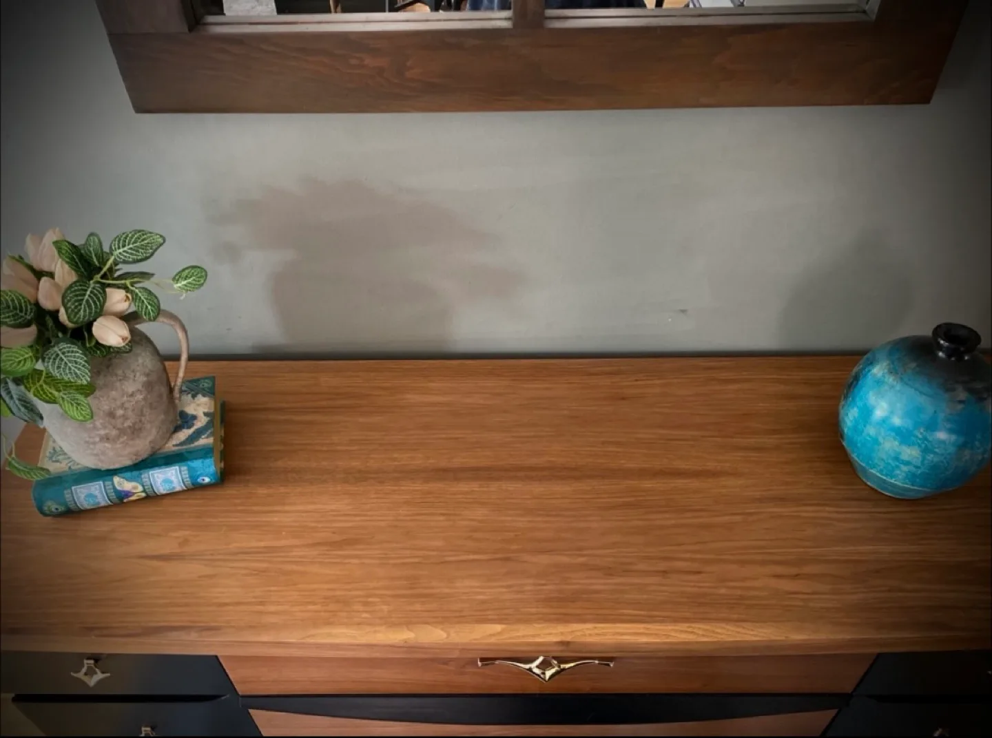 ✨ Vintage Kroehler Mid-Century Modern Dresser – ✨ image indicator(6)