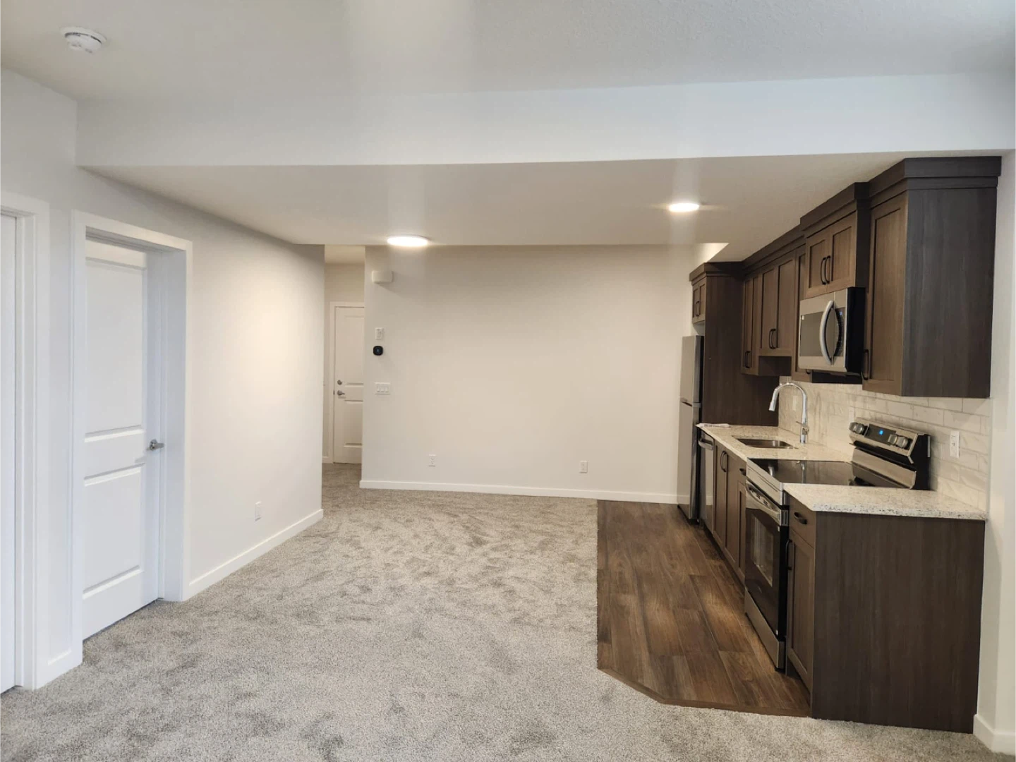 Brand new 2 bedroom basement apartment - photo 4