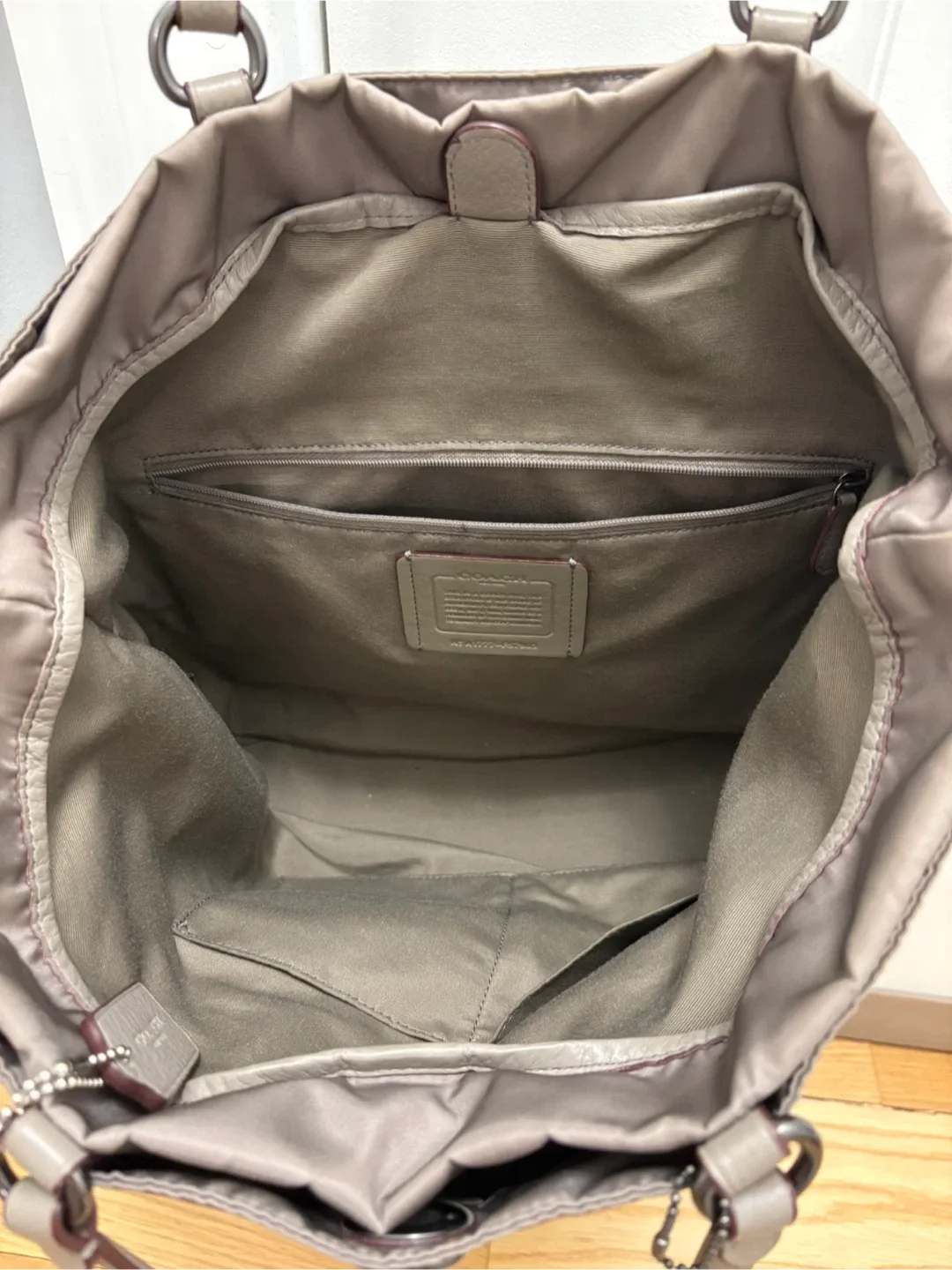 Coach Tote Bag - Taupe image indicator(3)