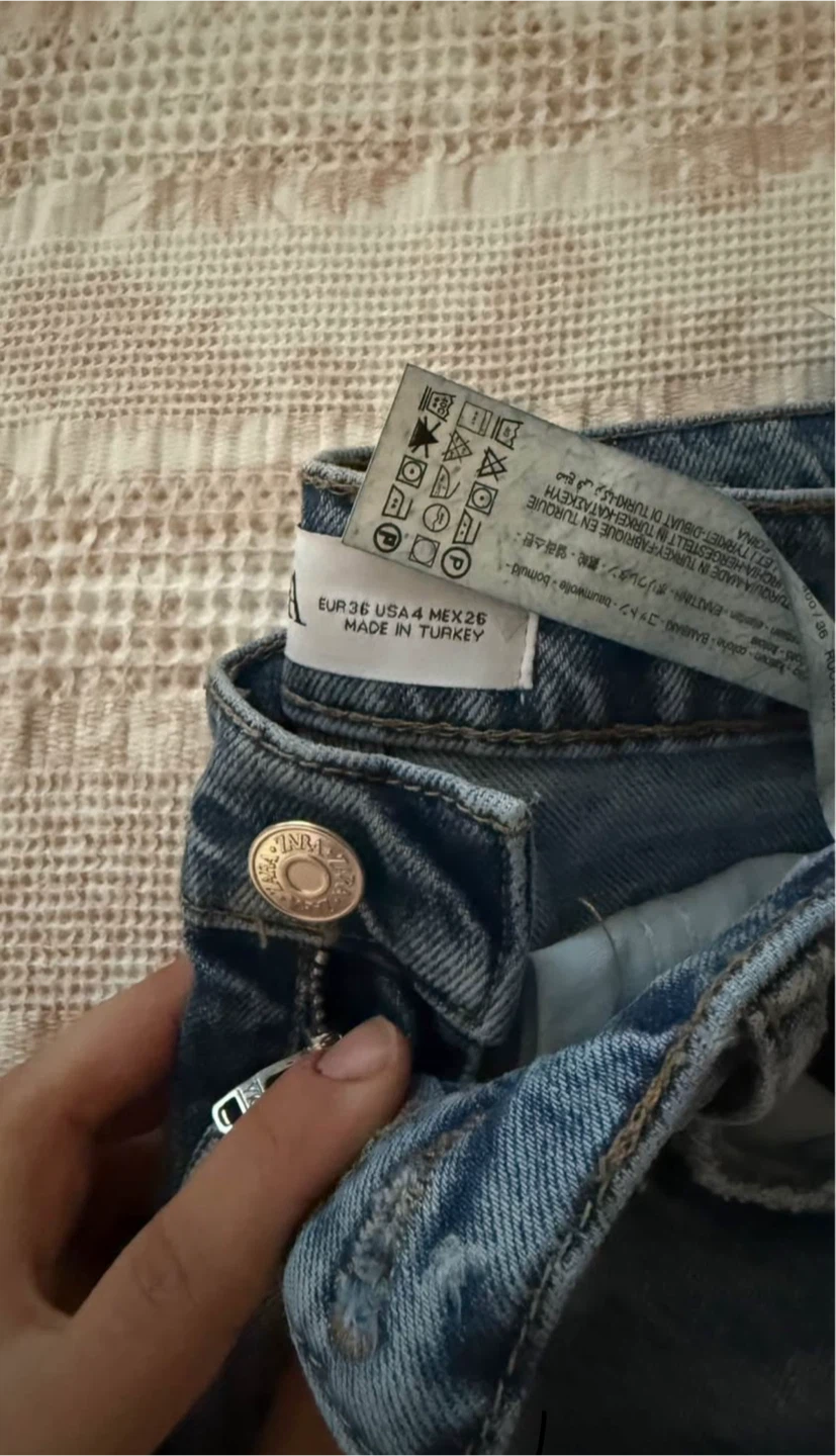 Zara Jeans - Size 4