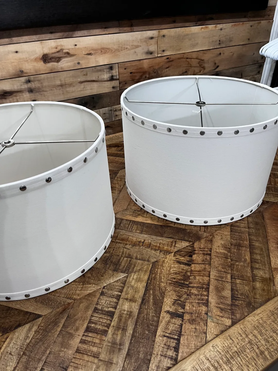 White Drum Lamp Shades 🥕 thumbnail