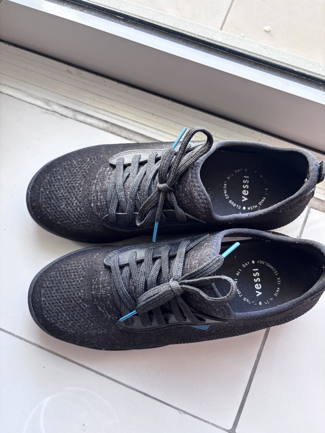 Vessi Waterproof Men’s Weekend Black Sneakers - Size US 10 - photo 4