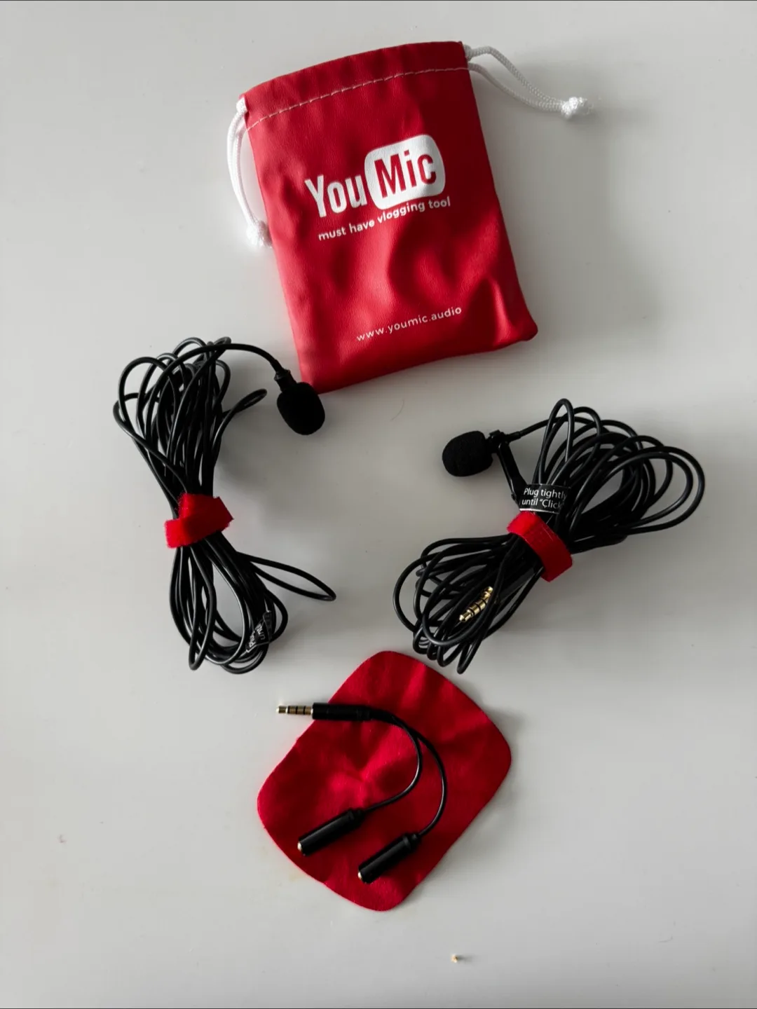 Dual Lavalier Microphone with Y-Splitter thumbnail
