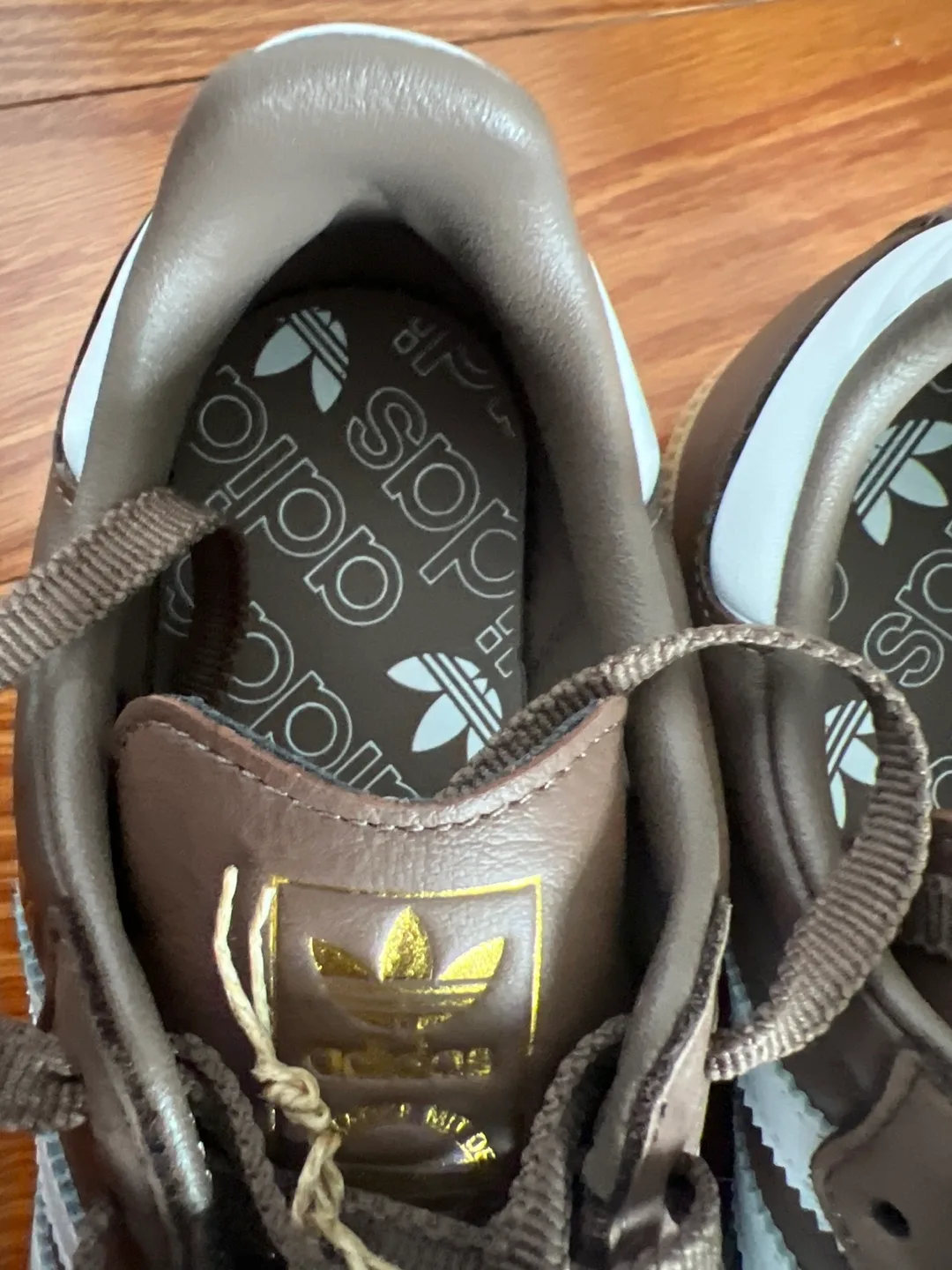NWT Adidas Samba Earth Brown / GUM Leather Shoes image indicator(7)