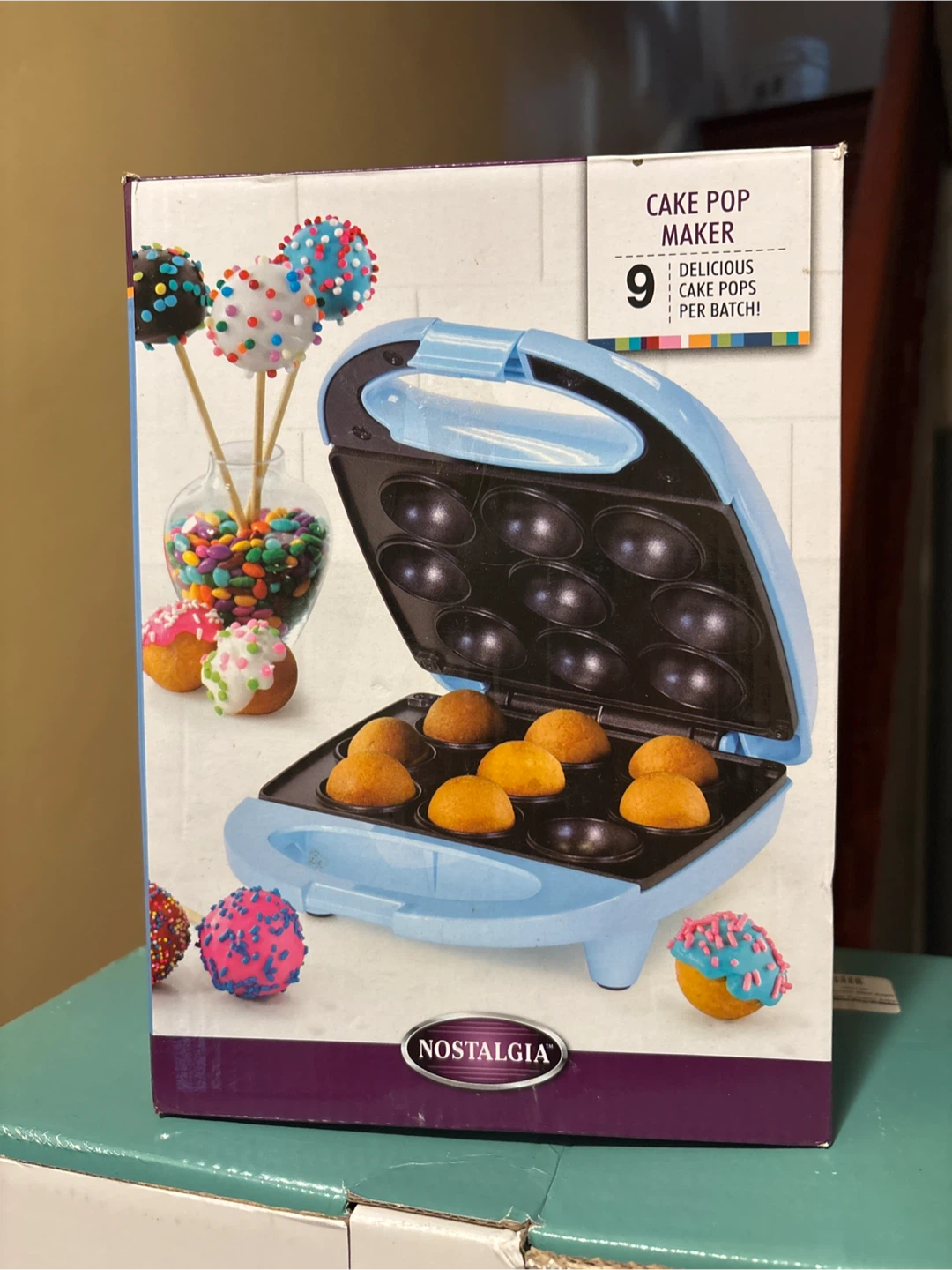 Nostalgia Cake Pop Maker - Makes 9 at Once!