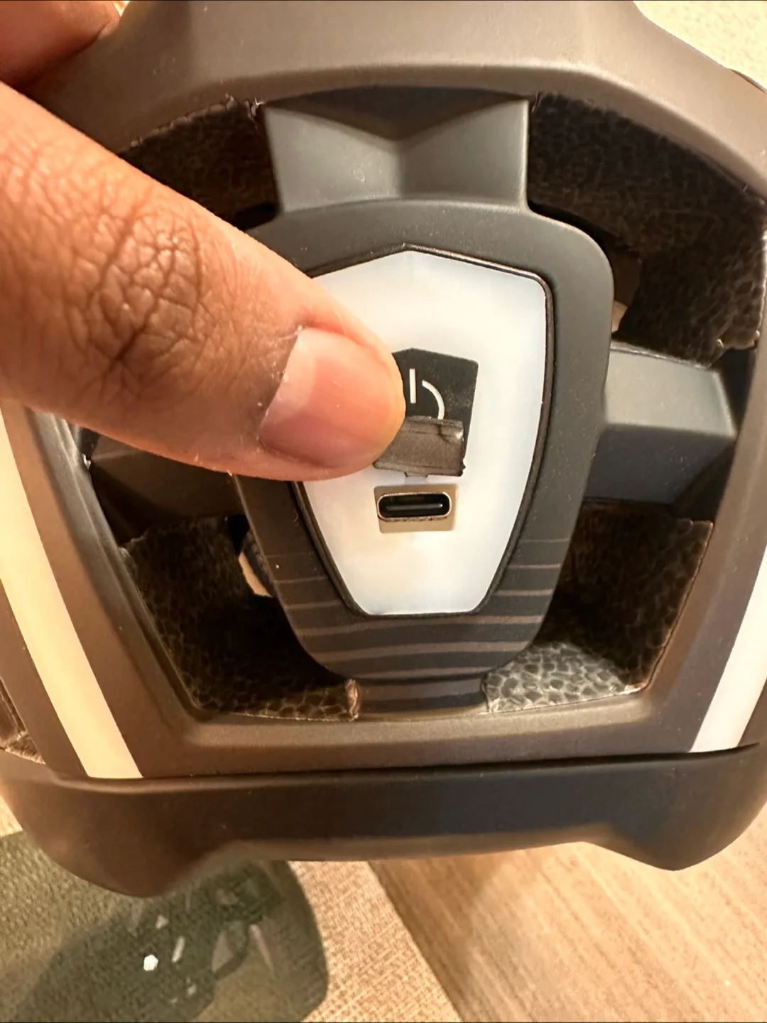 Victgoal Bike Helmet with Visor image indicator(5)