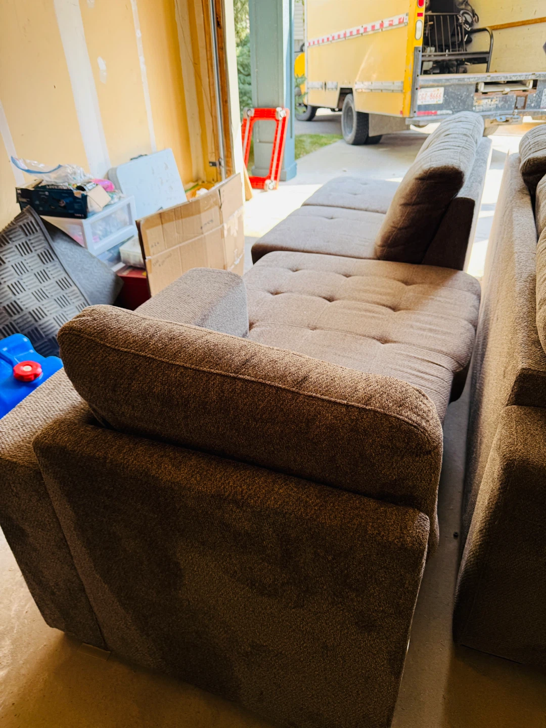Sectional Couch with Pullout Twin Bed Smoke-Pet-Free Home - photo 4