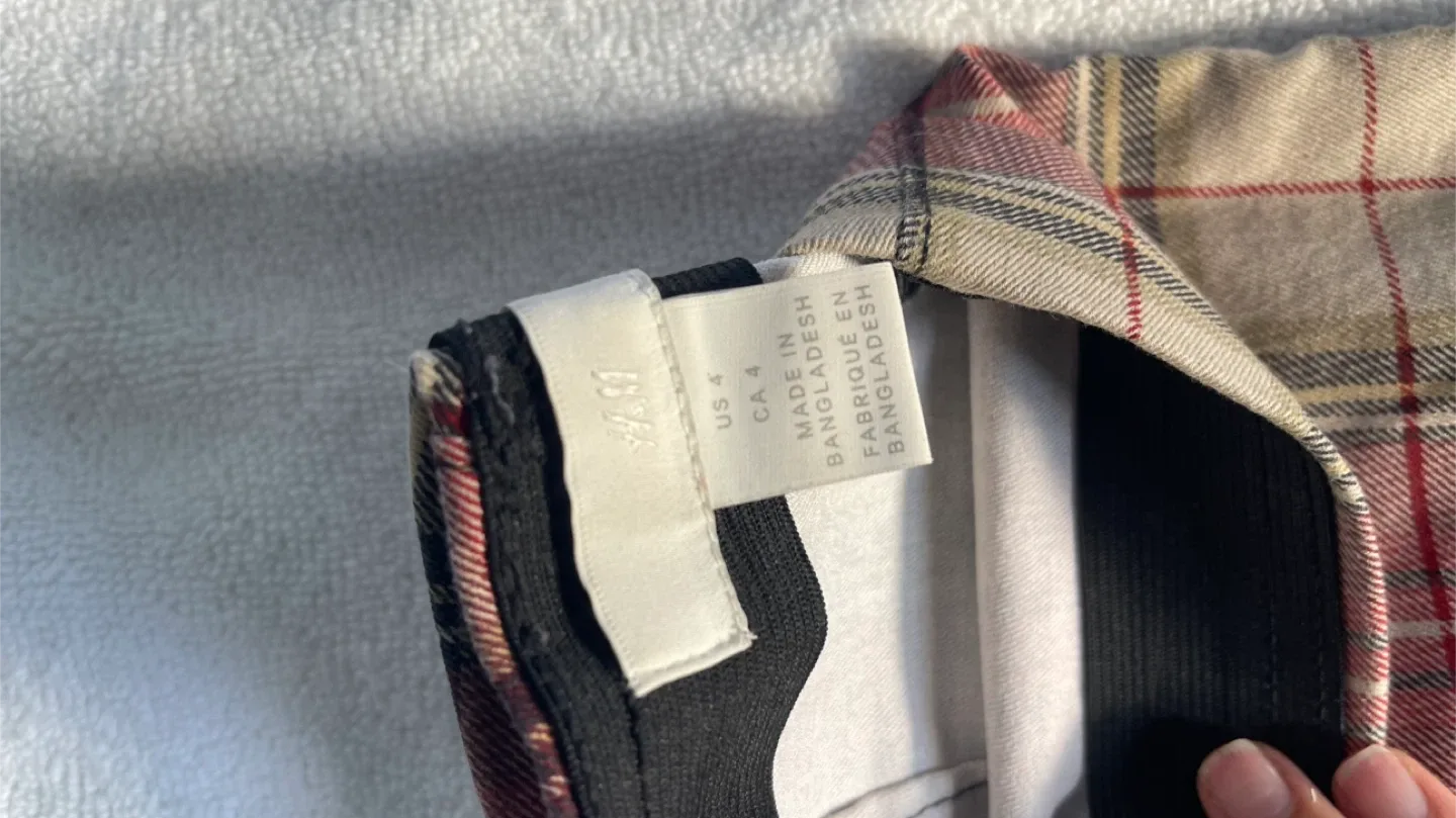H&M Plaid Pants - Size 4 image indicator(3)