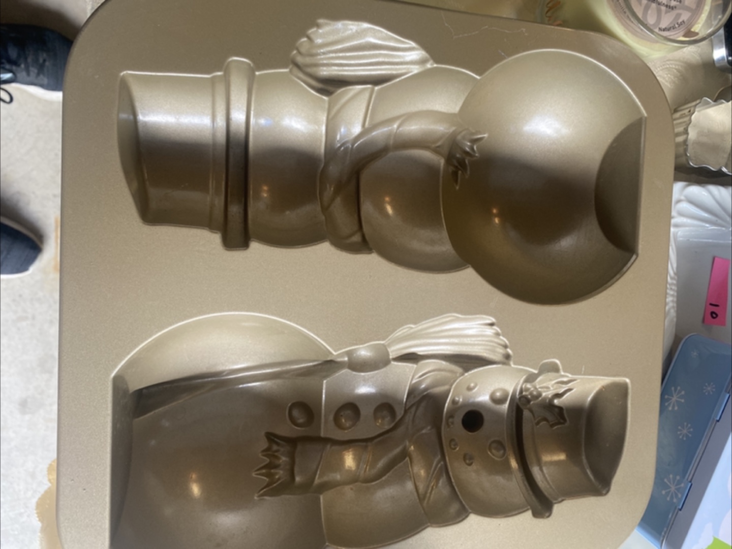 Nordic Ware Snowman Cake Pan - photo 2