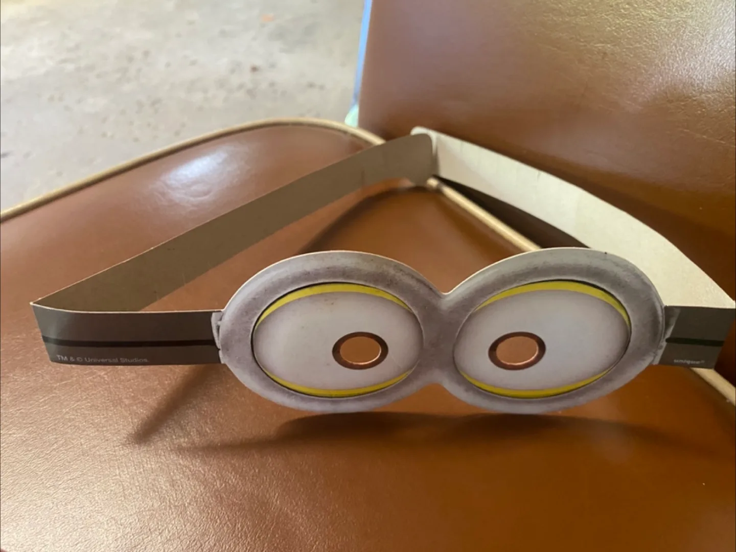 Minions Goggles thumbnail