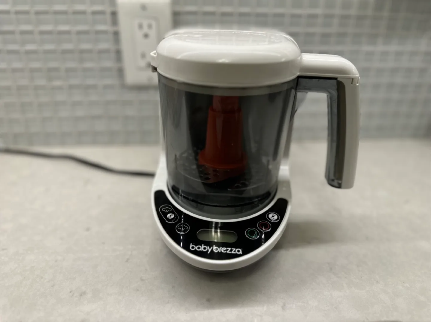 Baby Brezza Food Maker & Reusable Pouches thumbnail