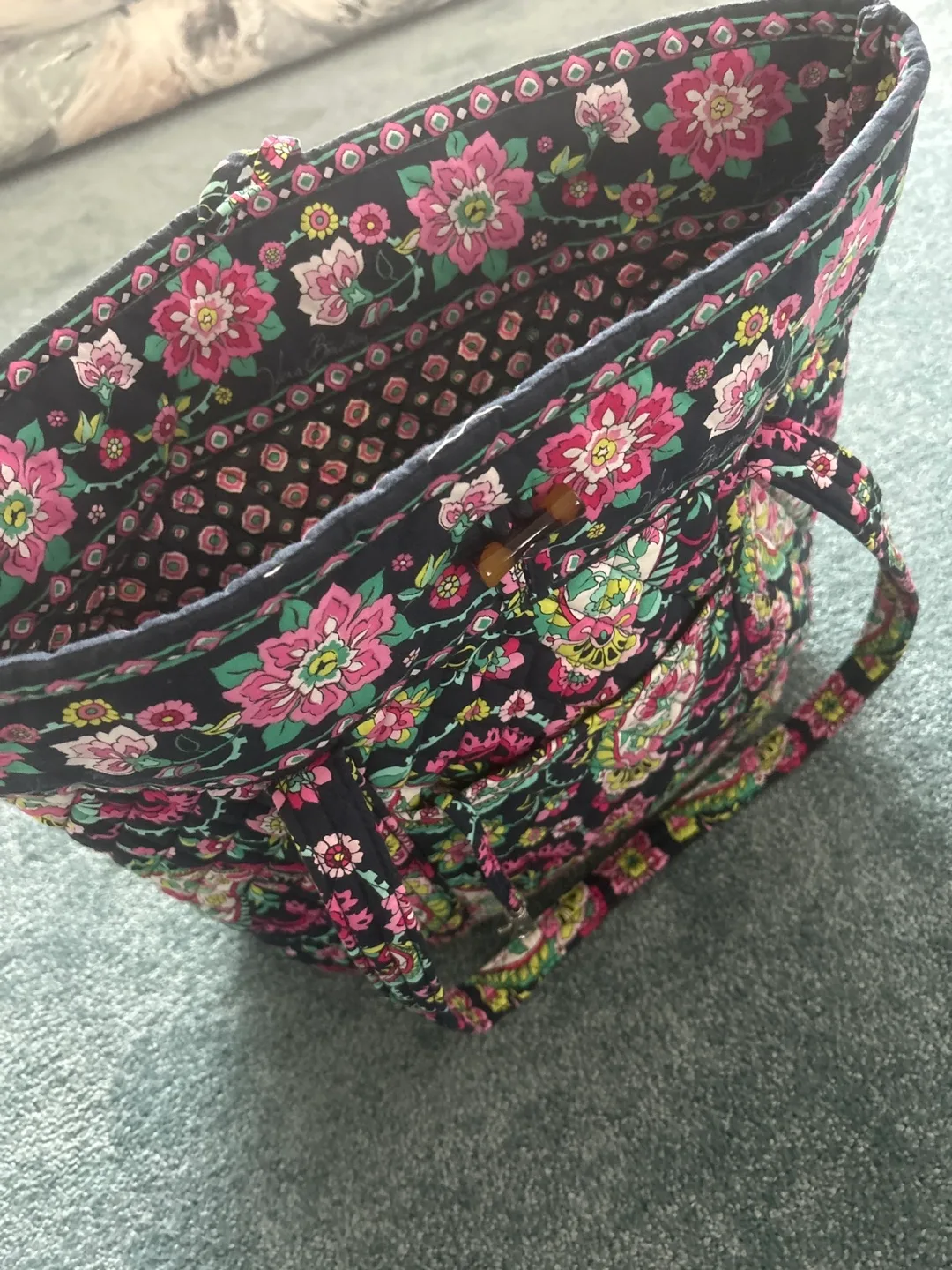 Vera Bradley Tote Bag, Lanyard, Tumbler, and Wallet image indicator(6)