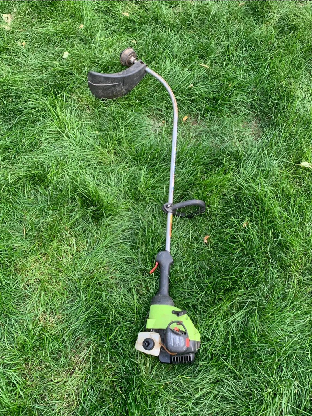 Poulan P1500 Gas String Trimmer - 16"/25cc thumbnail
