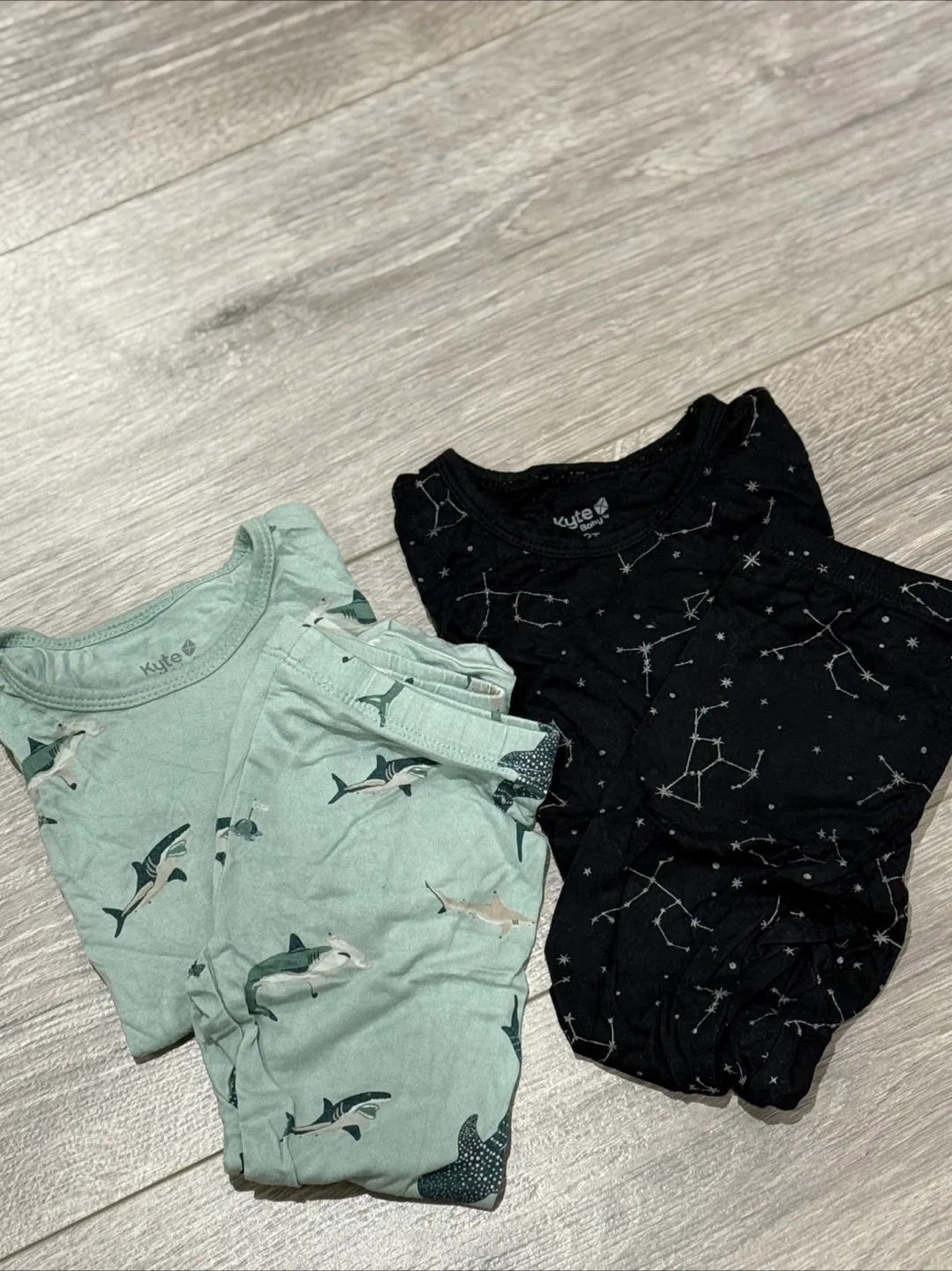 Kyte baby 2T pj sets thumbnail