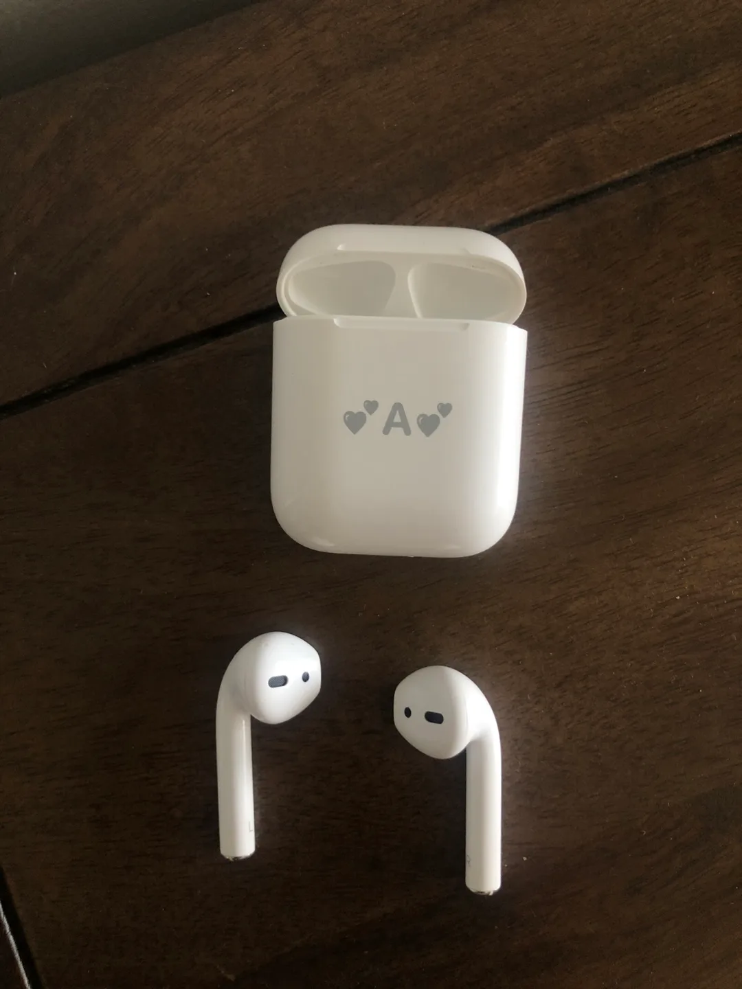 Apple AirPods 2nd Generation - Right Earbud Funky 🥕 image indicator(2)