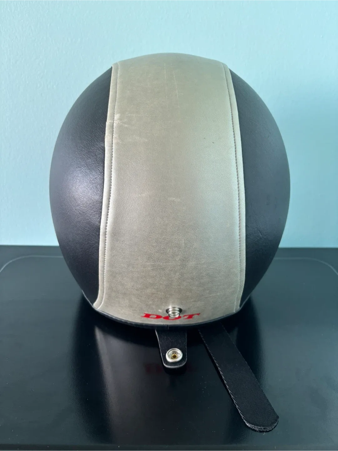 DOT Motorcycle Helmet - Black & Silver image indicator(2)