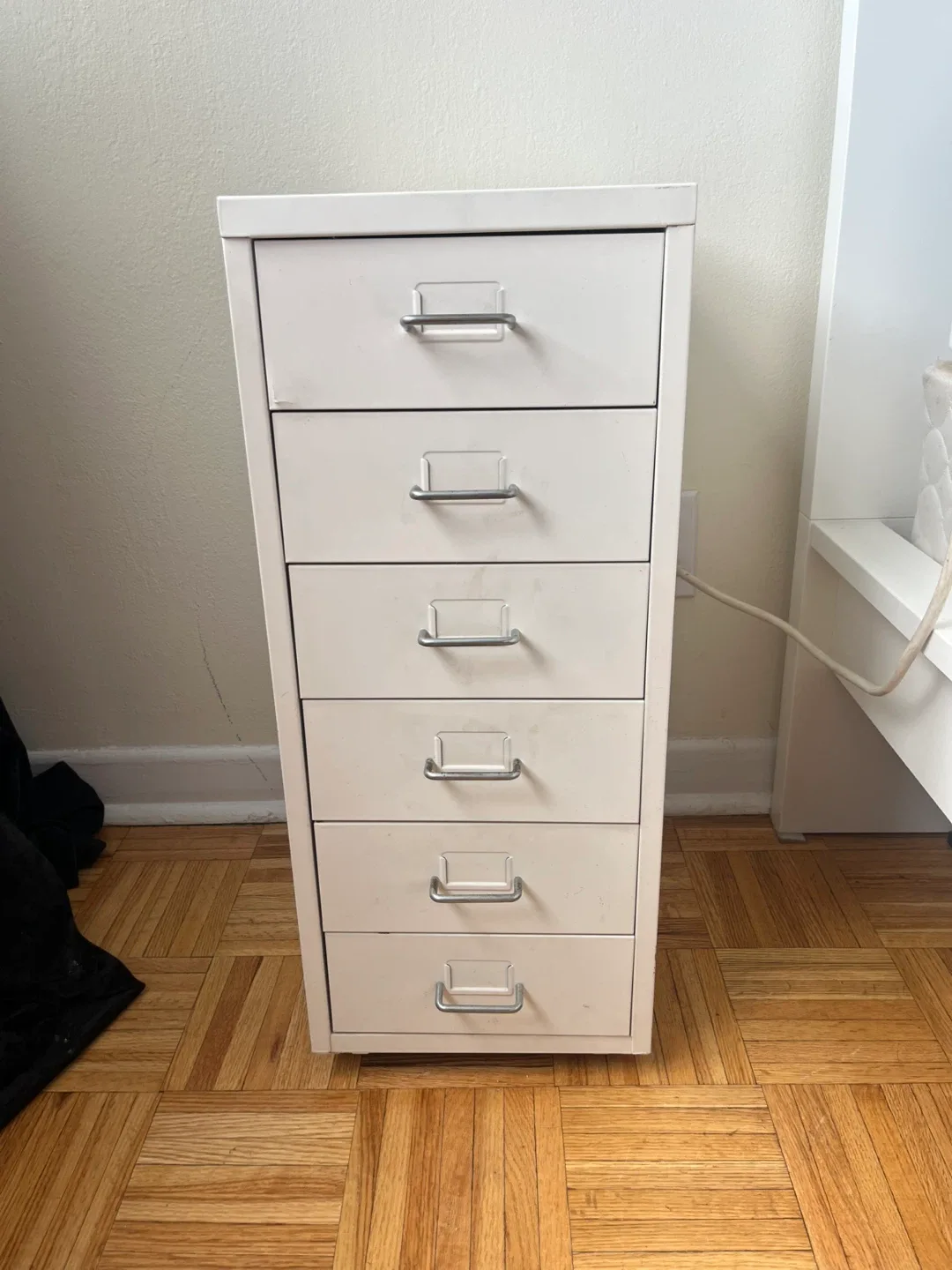 White Metal Filing Cabinet with 6 Drawers