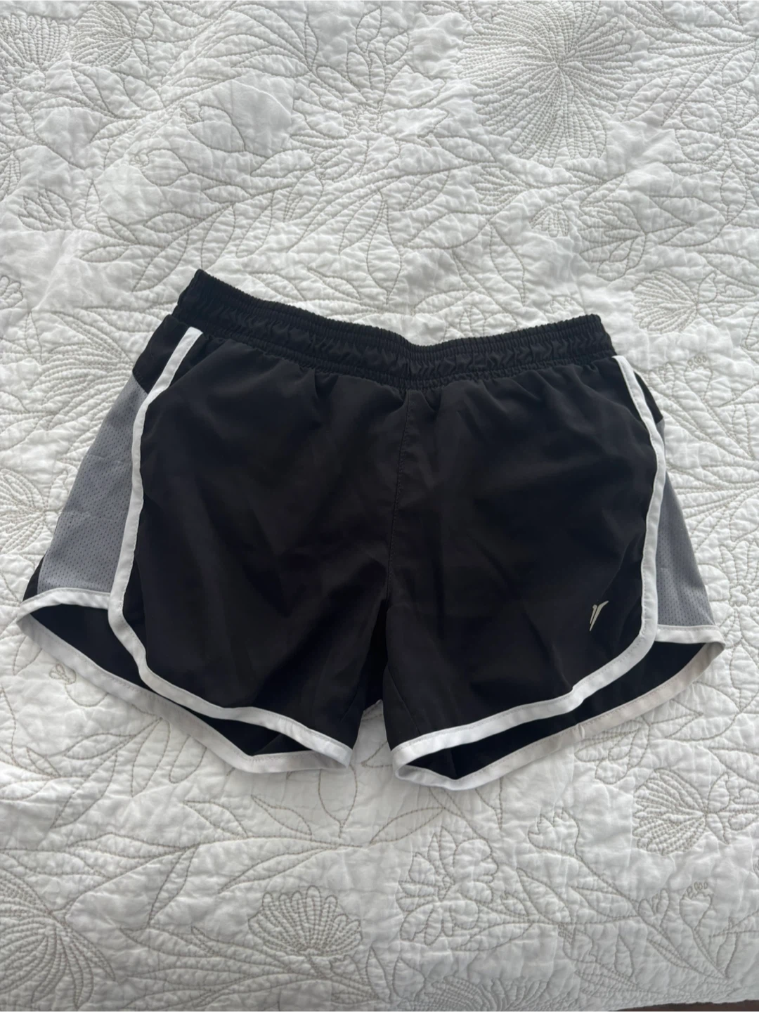 Old Navy active shorts