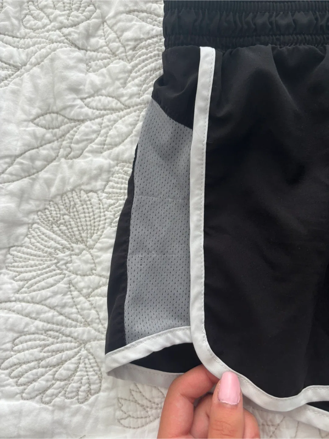 Old Navy active shorts image indicator(4)