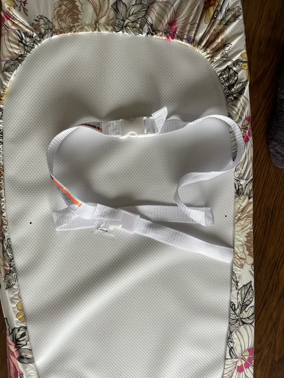 Floral Baby Changing Pad image indicator(3)