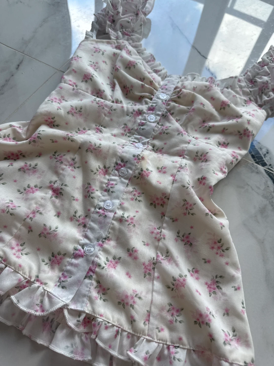 Floral Ruffle Top - Size Small - photo 2