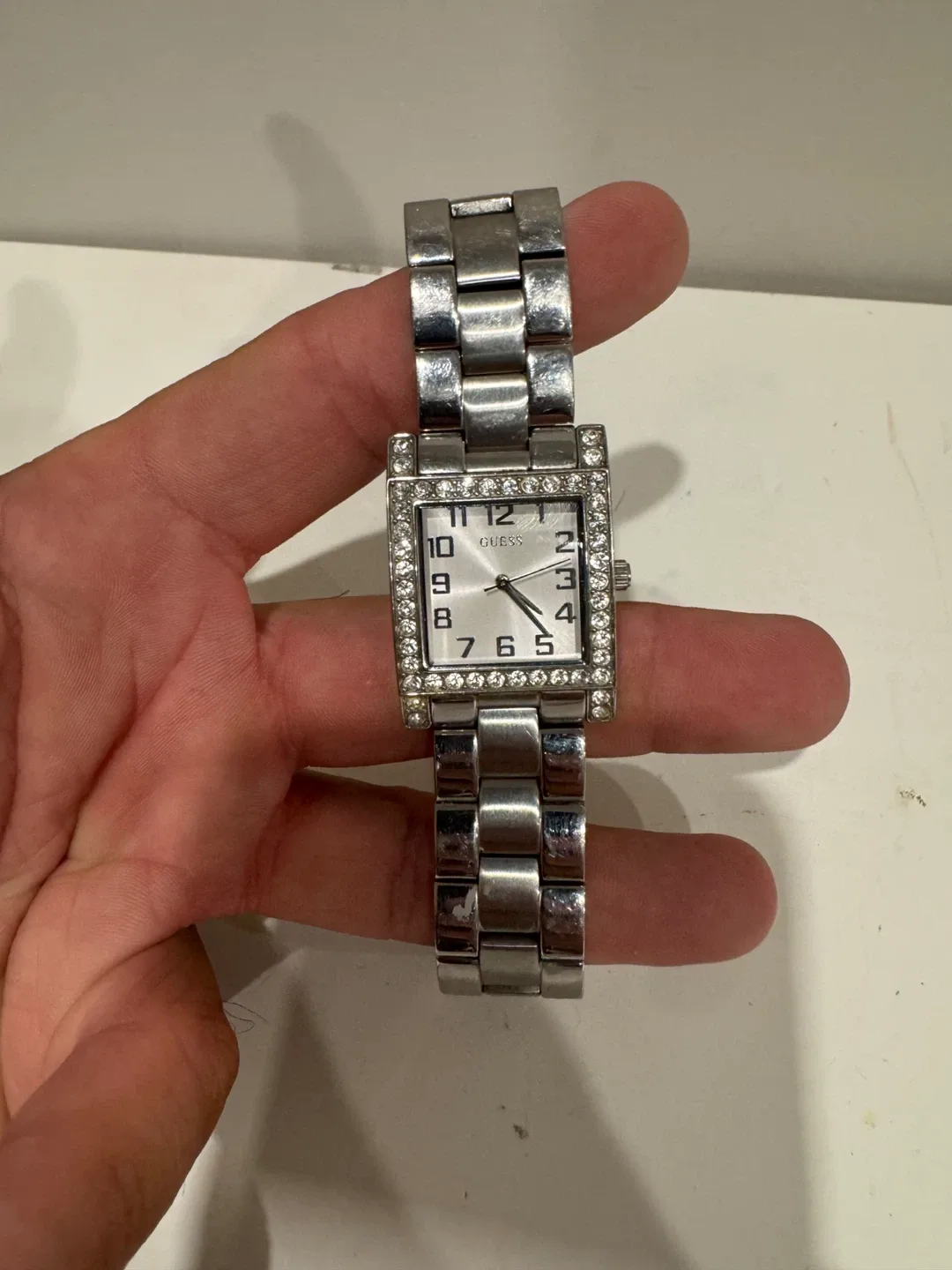 Guess watch thumbnail