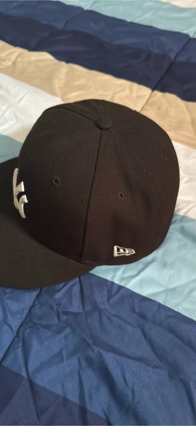 New Era NY Yankees 59FIFTY Fitted Hat - Size 7 1/4 - photo 2