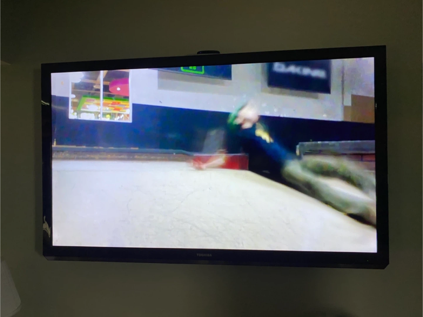 Toshiba Flat Screen TV - photo 2