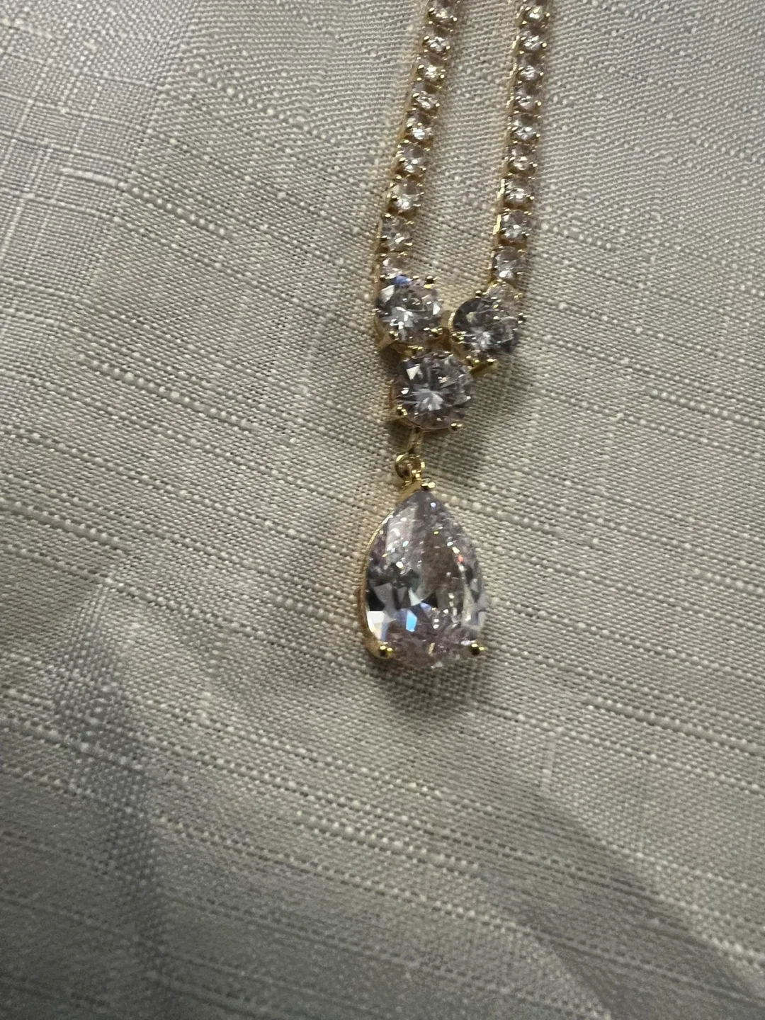 Gold Tone Necklace and Earrings Set image indicator(2)