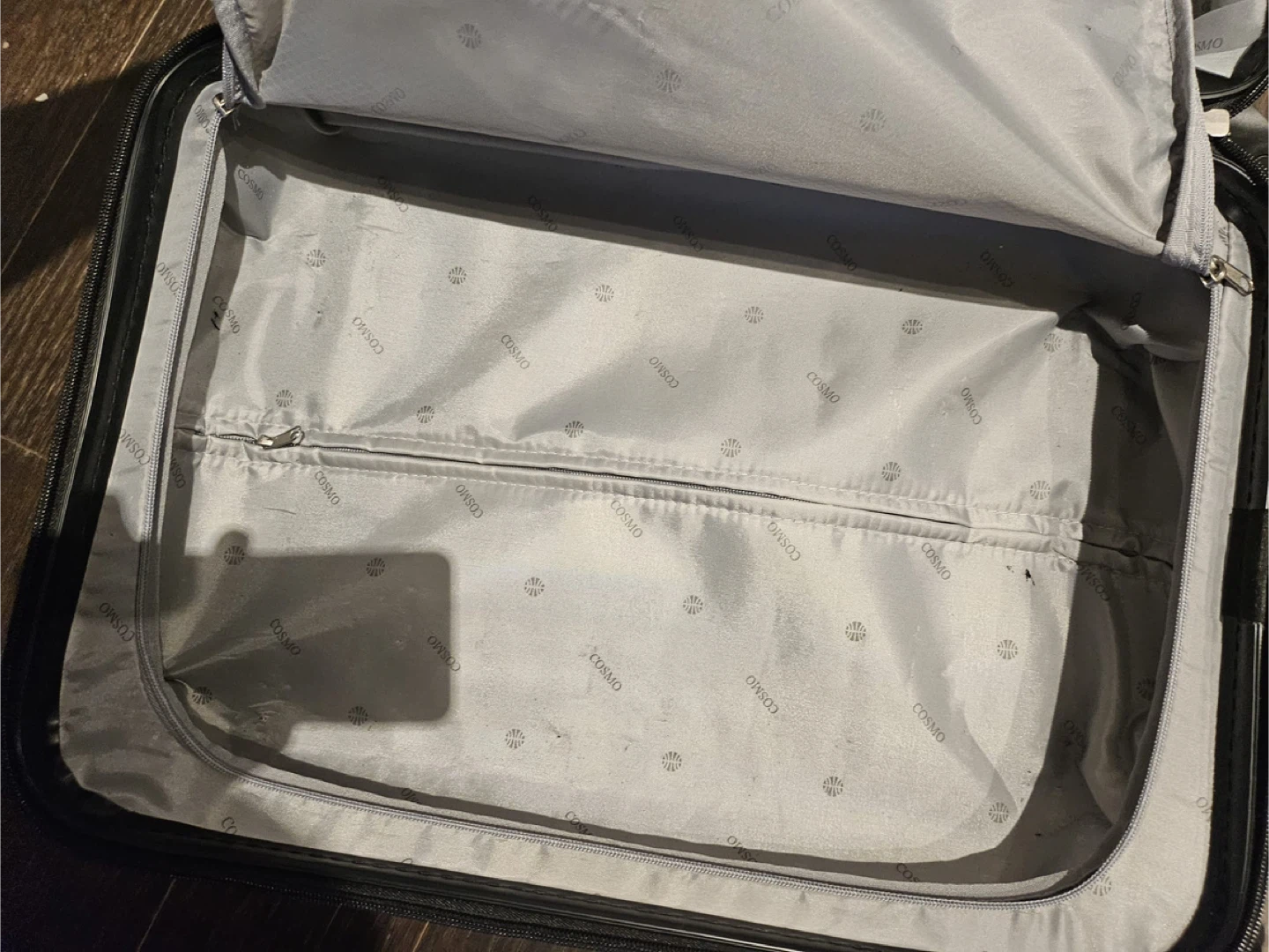 Carry on suitcase - photo 4