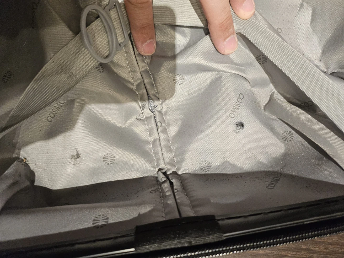 Carry on suitcase - photo 3