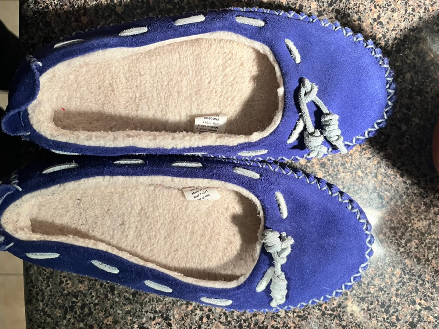 Llbean Moccasins  Slippers - Size 6 - Blue thumbnail