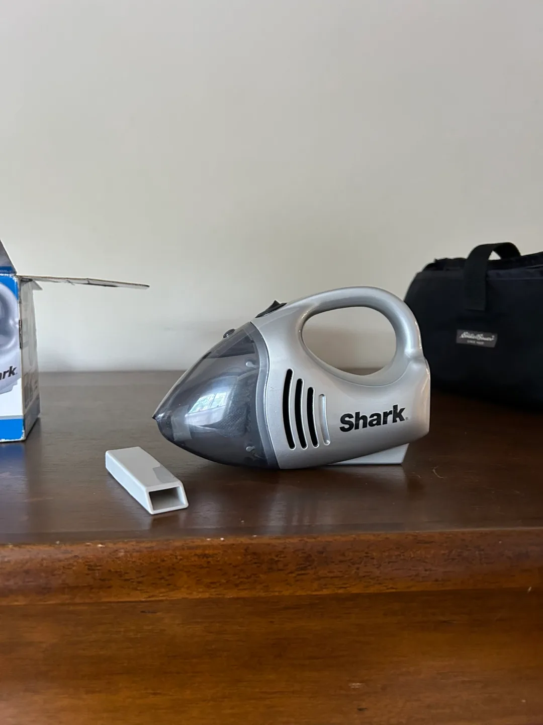 Shark Cordless Mini Hand Vac thumbnail