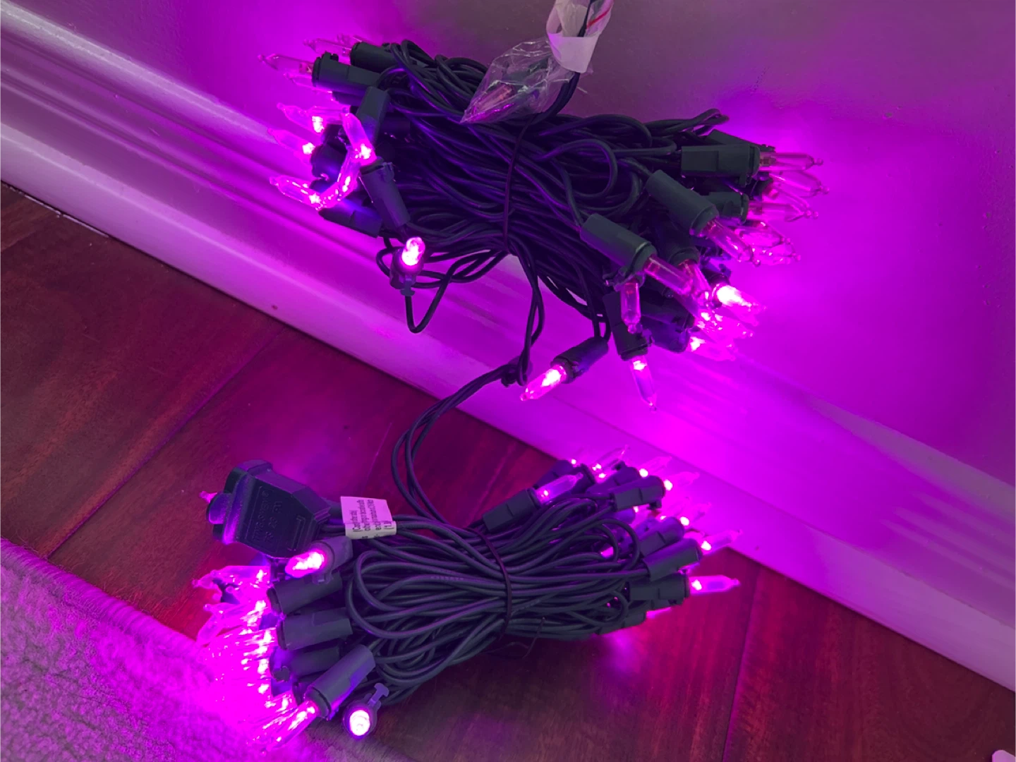 SILVOM 100 LED Mini Pink Lights - New