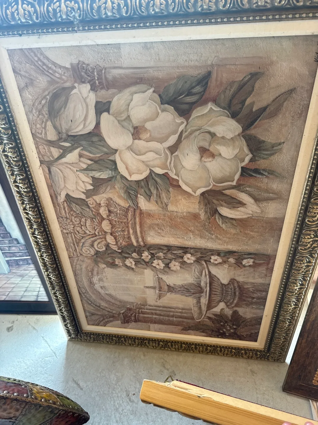 Assorted Framed Art and Vases image indicator(4)