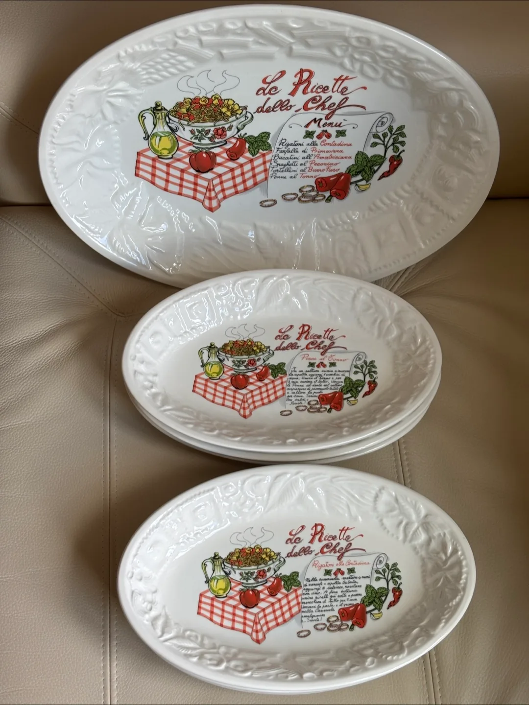 Platter and 6 dishes themed Ricette dello Chef Serving Dishes thumbnail
