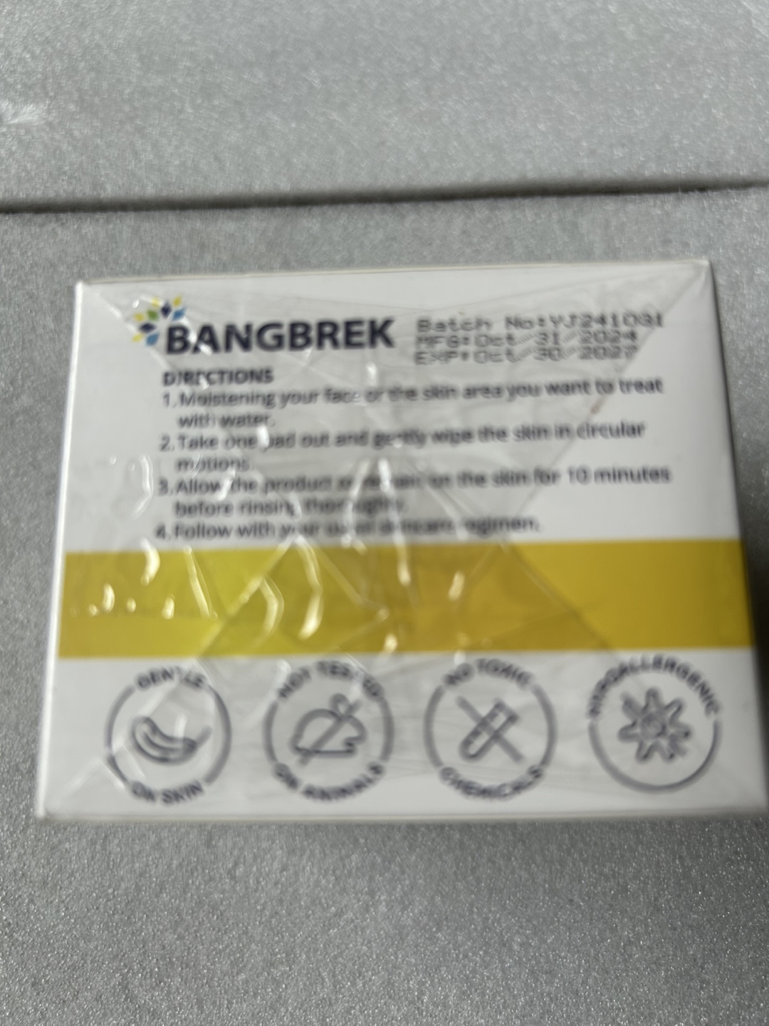 New Bangbrek Kojic Acid & Turmeric Cleansing Pads (50 count) - photo 2