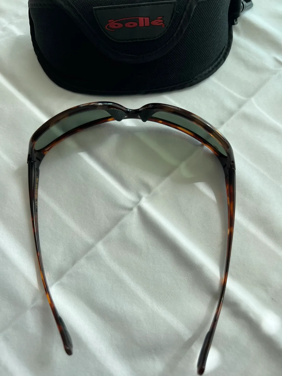 Bollé Venom unisex Sunglasses with Case image indicator(6)