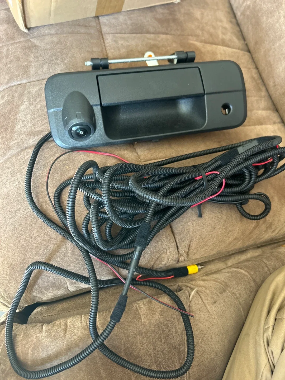 Toyota Tundra Tailgate Handle with Backup Camera thumbnail