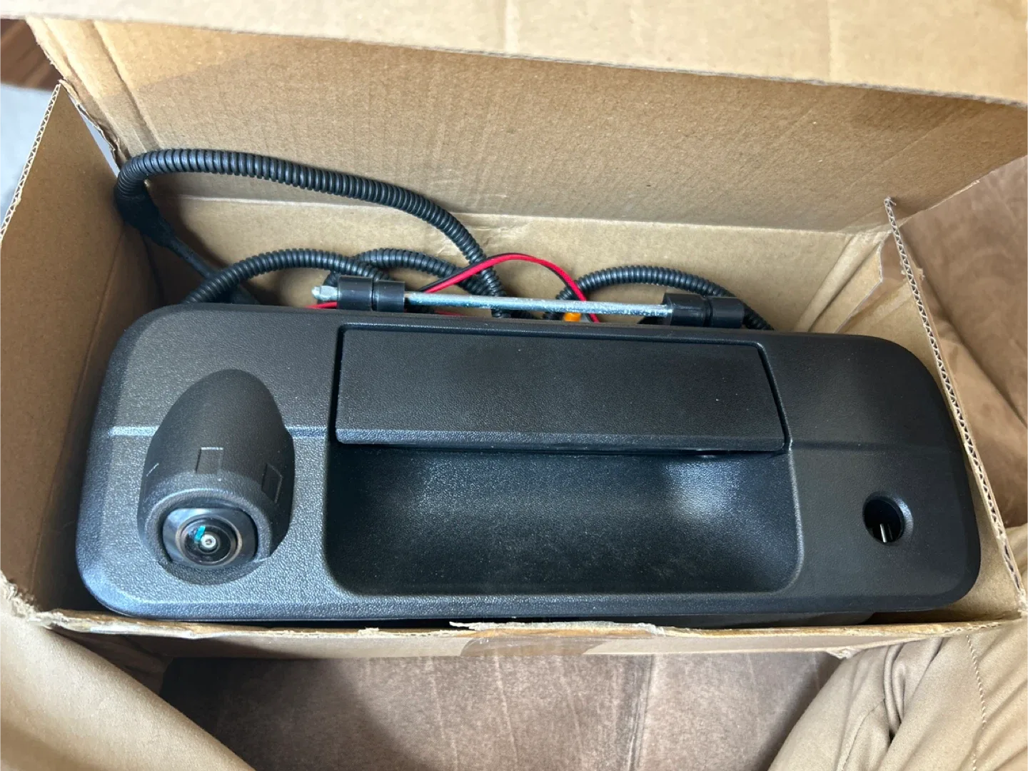 Toyota Tundra Tailgate Handle with Backup Camera image indicator(2)
