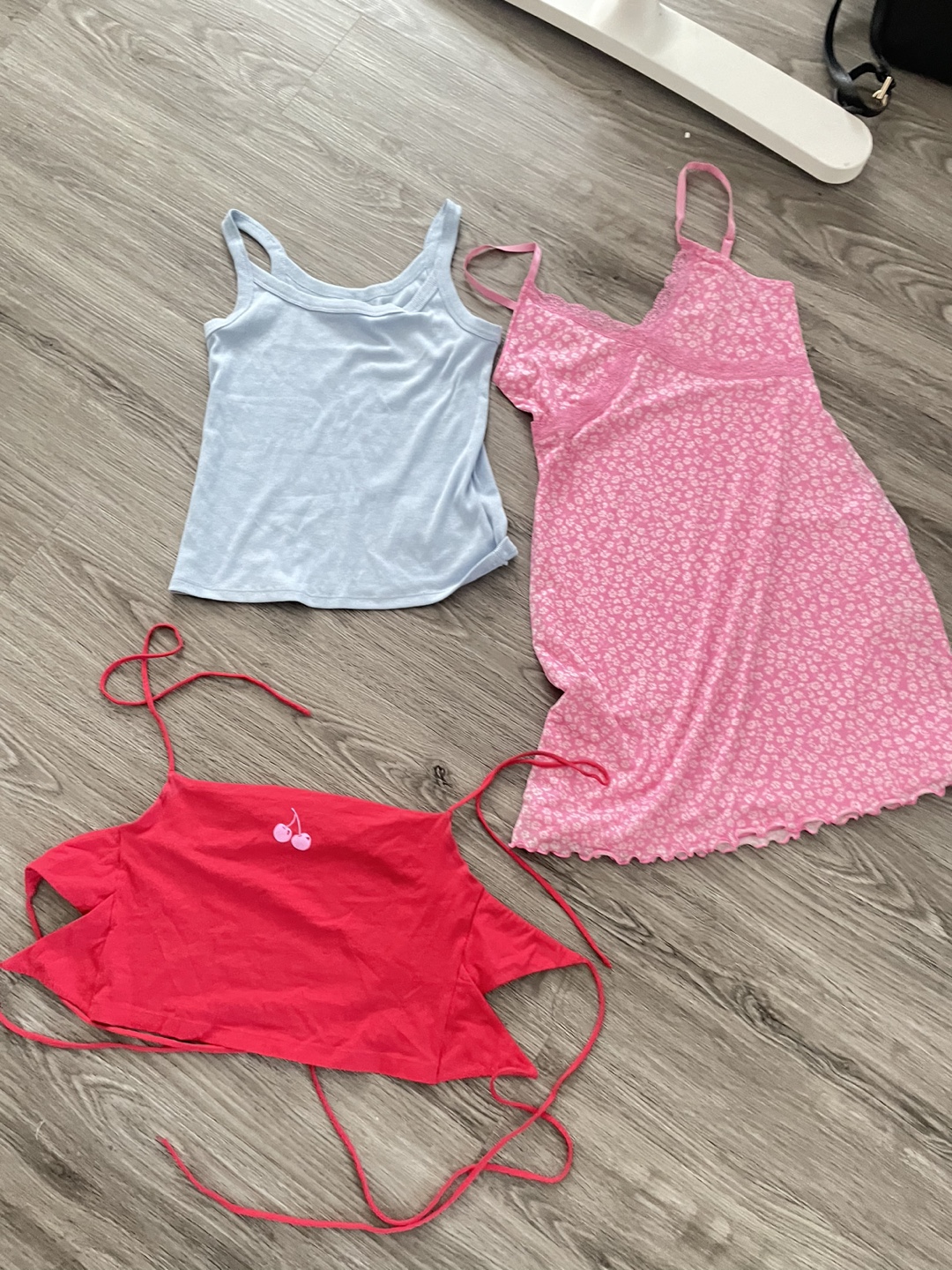 Cute tops, skirts and dresses